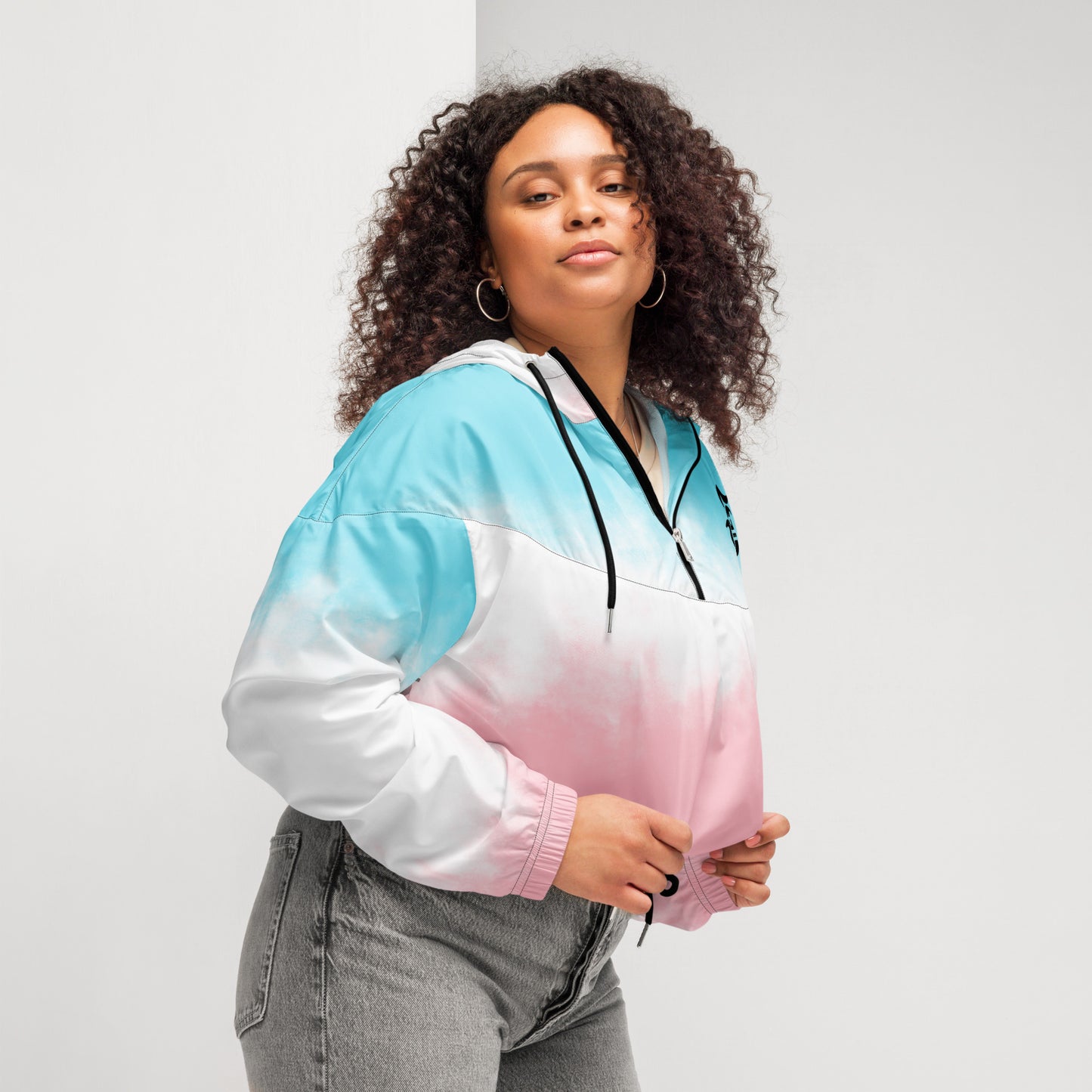 Jhanka BreezyBliss - Women’s cropped windbreaker